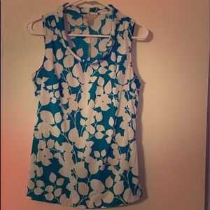 Sleeveless blouse